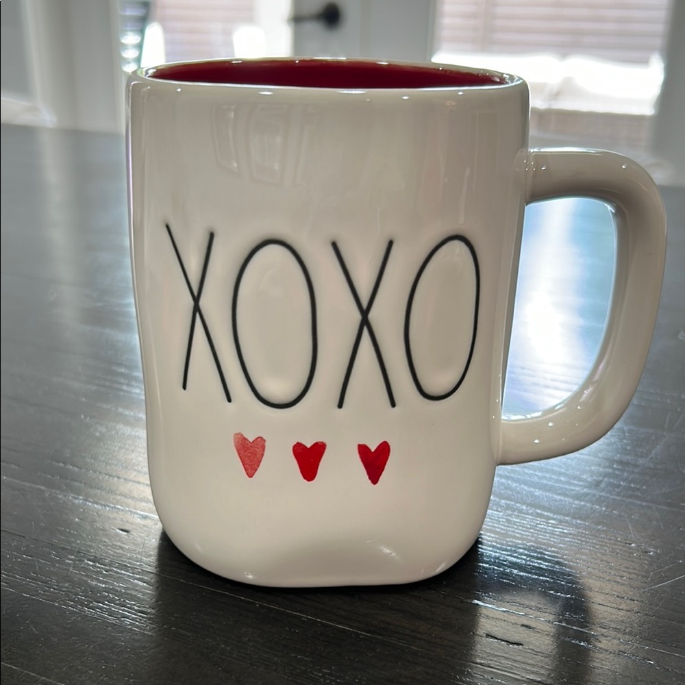 Rae Dunn XOXO Mug